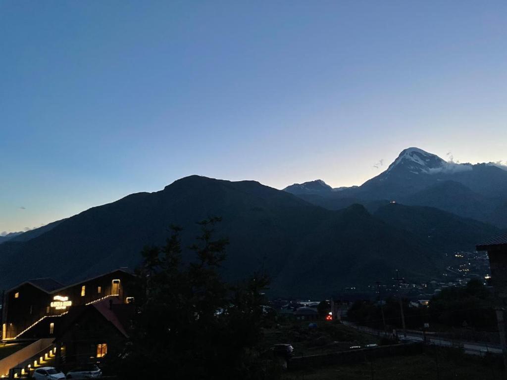 Hotel Jamarjeti Kazbegi Esterno foto